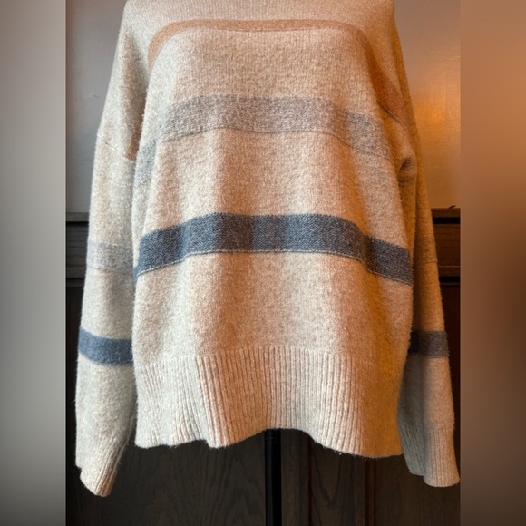 Wishlist Women's Sweater - Cream, Blue, Tan soft cozy oversized - Picture 6 of 8
